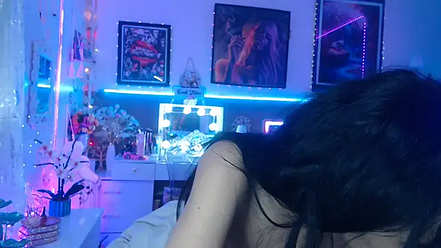 misscectito13 online show from March 2025 02:41:01 PM