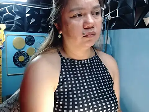 ambersmile online show from April 2026 09:06:01 AM