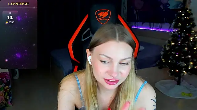 BiMolly online show from February 2026 10:48:02 PM