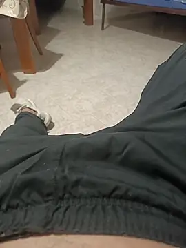 Snapshot of Bobby967 chatting on April 2026 07:33:01 PM Bobby967 online show from April 2026 07:33:01 PM