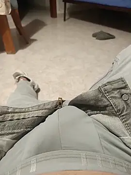 Snapshot of Bobby967 chatting on April 2026 06:05:02 PM Bobby967 online show from April 2026 06:05:02 PM