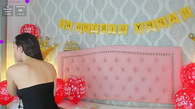 Princsgirl  online show from April 2026 07:18:02 PM