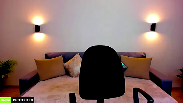 Snapshot of TheWoman__ chatting on September 2025 10:38:02 AM TheWoman online show from September 2025 10:38:02 AM