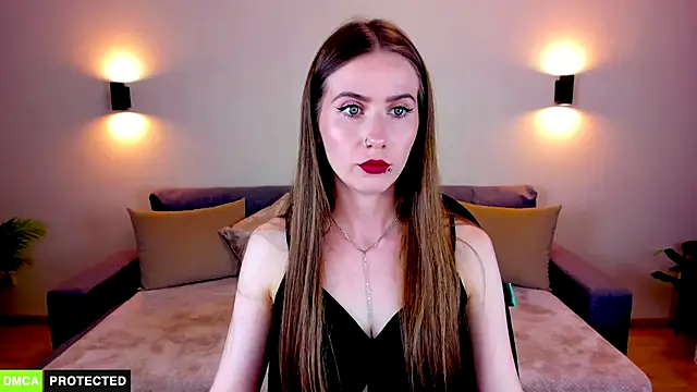 Snapshot of TheWoman__ chatting on October 2025 06:19:02 PM TheWoman online show from October 2025 06:19:02 PM