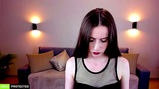 TheWoman   online show from February 2026 07:33:02 PM