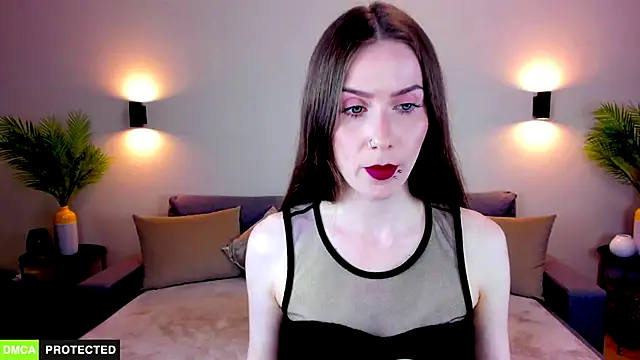 TheWoman   online show from April 2026 07:04:02 PM