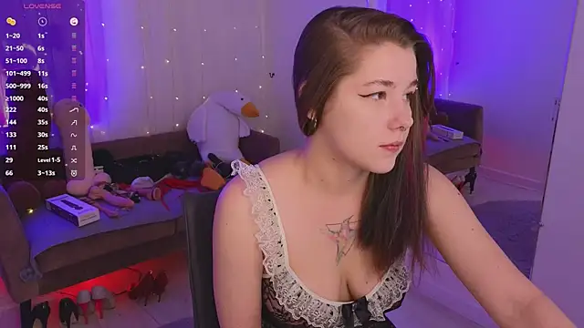 Mira Falls online show from December 2025 05:28:01 AM