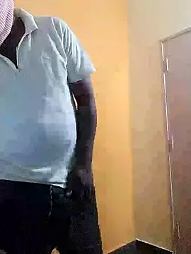 Indianguymohan online show from October 2025 04:42:01 PM