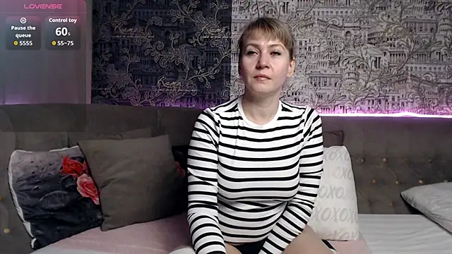 mandy foxxx online show from November 2025 11:21:02 AM