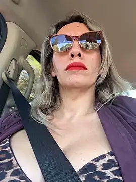 Gatitacarlita online show from November 2025 12:42:02 PM