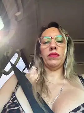 Gatitacarlita online show from February 2026 12:24:02 PM