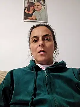 IsabelleCraft online show from March 2025 04:22:01 PM