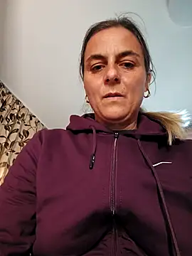 IsabelleCraft online show from March 2025 03:02:02 PM