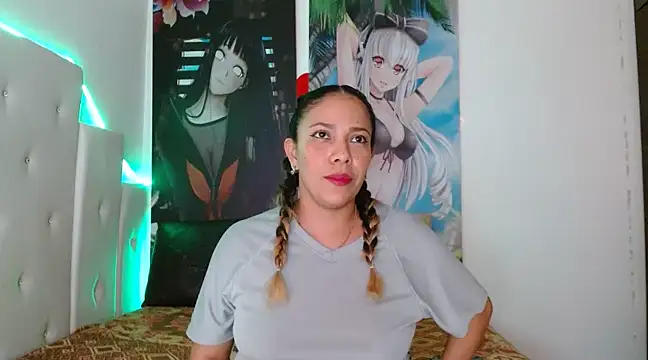 Bootycallhot online show from January 2025 04:19:01 PM