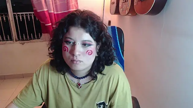 Smoke trip Alicia online show from October 2025 05:06:01 AM