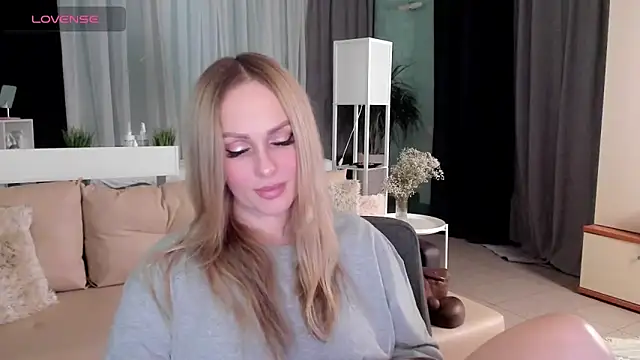 Libby Nora online show from January 2025 04:06:01 PM