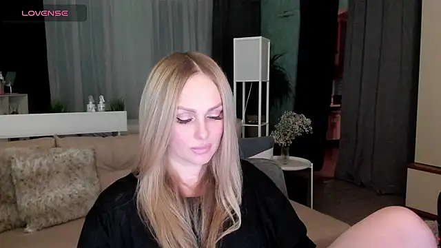 Libby Nora online show from February 2025 03:04:01 PM