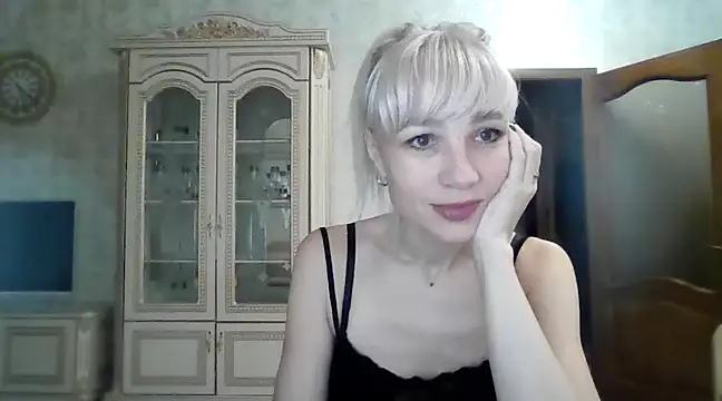 Snapshot of BarbaraKim chatting on December 2024 02:27:01 PM BarbaraKim online show from December 2024 02:27:01 PM