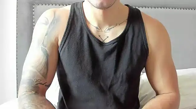 spartacozz online show from February 2025 09:13:01 PM