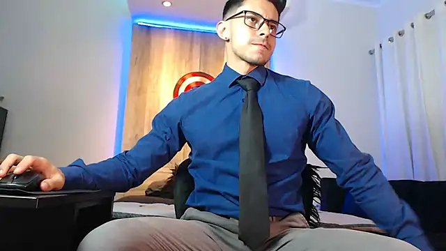 Snapshot of Andrew_4_ chatting on December 2024 06:14:02 AM Andrew 4 online show from December 2024 06:14:02 AM