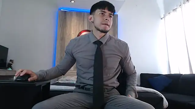 Snapshot of Andrew_4_ chatting on February 2025 06:35:02 PM Andrew 4 online show from February 2025 06:35:02 PM