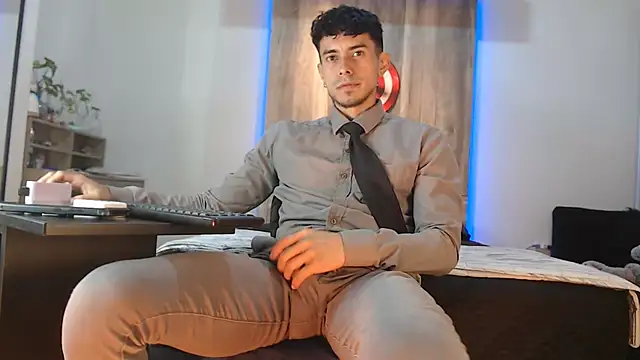 Snapshot of Andrew_4_ chatting on October 2025 03:04:02 AM Andrew 4 online show from October 2025 03:04:02 AM