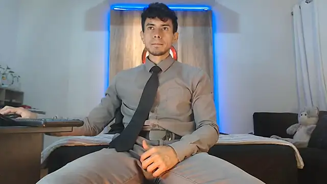 Snapshot of Andrew_4_ chatting on October 2025 01:39:02 AM Andrew 4 online show from October 2025 01:39:02 AM