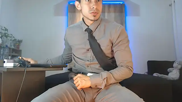 Snapshot of Andrew_4_ chatting on November 2025 02:44:02 AM Andrew 4 online show from November 2025 02:44:02 AM