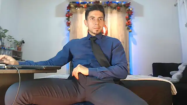 Snapshot of Andrew_4_ chatting on December 2025 06:19:02 AM Andrew 4 online show from December 2025 06:19:02 AM