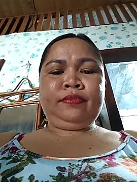 Snapshot of XXLorie_02 chatting on May 2026 01:56:02 AM XXLorie 02 online show from May 2026 01:56:02 AM