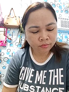 Snapshot of XXLorie_02 chatting on May 2026 10:28:01 PM XXLorie 02 online show from May 2026 10:28:01 PM