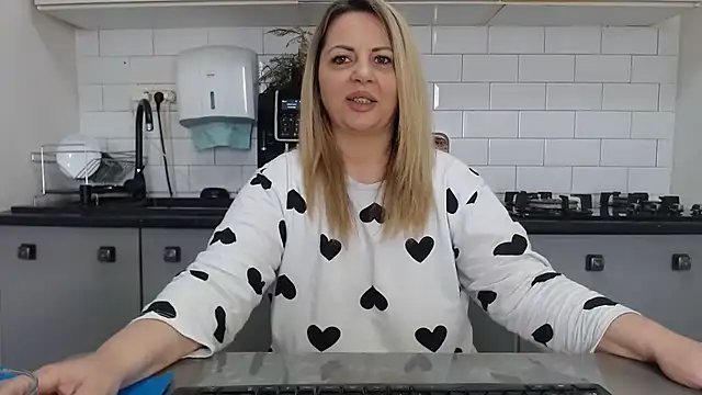 erikaerika online show from February 2025 10:10:02 AM