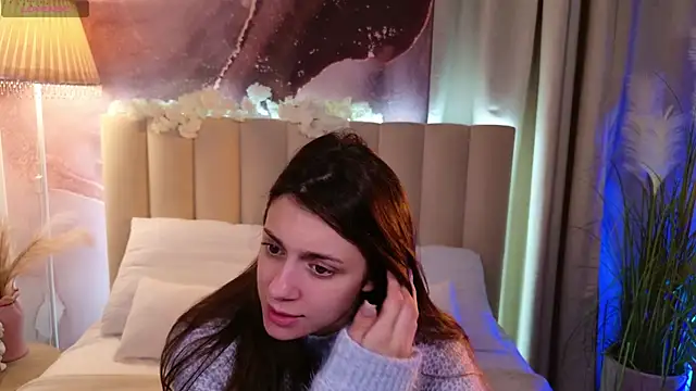 Eille Elfie online show from September 2025 05:01:02 AM