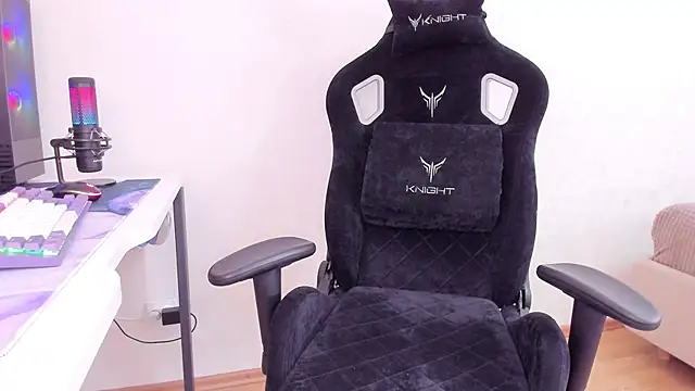 SkyqueenI online show from September 2025 08:16:02 AM