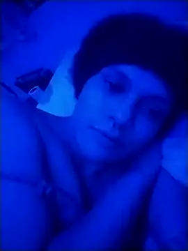 Snapshot of LUNAdeMARTE chatting on January 2025 04:12:01 AM LUNAdeMARTE online show from January 2025 04:12:01 AM