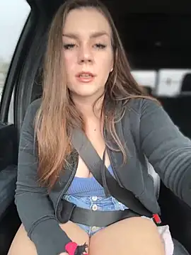 Snapshot of MaggyMayI chatting on December 2024 05:13:01 PM MaggyMayI online show from December 2024 05:13:01 PM