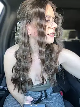 Snapshot of MaggyMayI chatting on January 2026 05:06:01 PM MaggyMayI online show from January 2026 05:06:01 PM