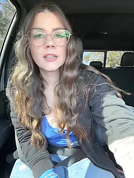 Snapshot of MaggyMayI chatting on February 2026 03:42:02 PM MaggyMayI online show from February 2026 03:42:02 PM