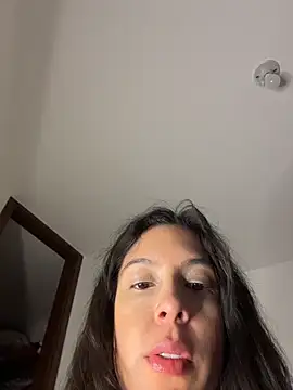 kamivolkano online show from October 2025 11:34:01 PM