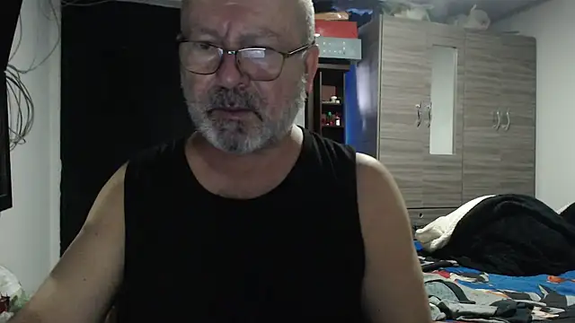 Snapshot of ferdinad20 chatting on July 2026 04:10:02 PM ferdinad20 online show from July 2026 04:10:02 PM