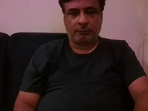 Snapshot of desipapaxxx chatting on February 2025 08:43:02 PM desipapaxxx online show from February 2025 08:43:02 PM