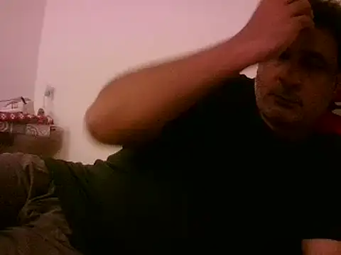 Snapshot of desipapaxxx chatting on February 2025 09:48:02 PM desipapaxxx online show from February 2025 09:48:02 PM