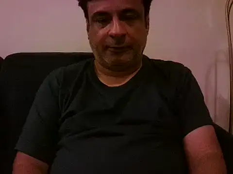 Snapshot of desipapaxxx chatting on February 2025 07:15:02 PM desipapaxxx online show from February 2025 07:15:02 PM