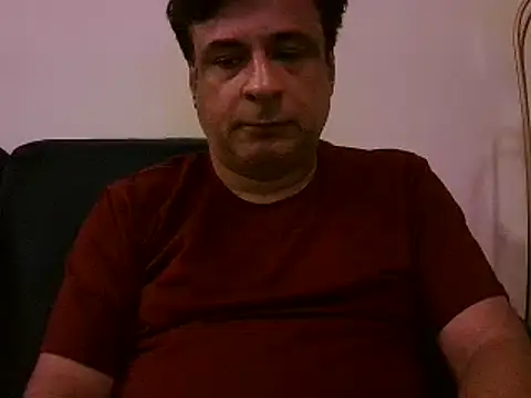 Snapshot of desipapaxxx chatting on March 2025 06:00:01 PM desipapaxxx online show from March 2025 06:00:01 PM