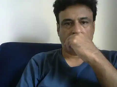 Snapshot of desipapaxxx chatting on October 2025 04:57:02 AM desipapaxxx online show from October 2025 04:57:02 AM