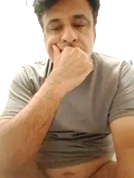 Snapshot of desipapaxxx chatting on November 2025 05:56:01 PM desipapaxxx online show from November 2025 05:56:01 PM