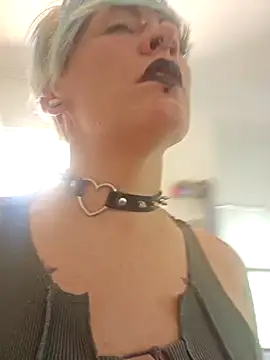 PinkTheHawk online show from January 2025 01:17:01 AM