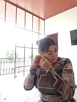 emma tour online show from February 2025 04:12:02 PM