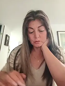 emma tour online show from April 2026 07:58:02 PM