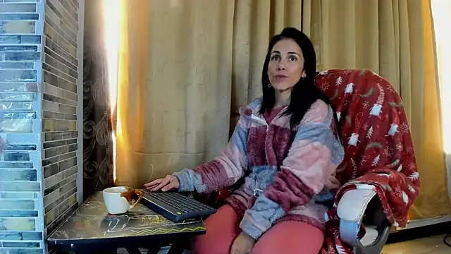 girasol walton online show from March 2025 03:27:01 PM